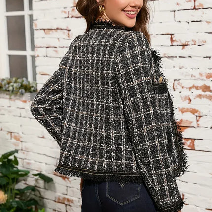 Aveline's Elegant Tweed Jacket With Gold Buttons