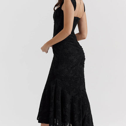 Aveline's Elegant Waist Maxi Dress